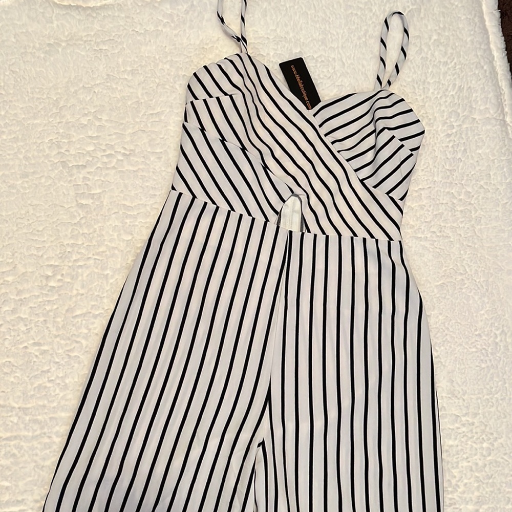 💕5/$25 Open Front Striped Jumpsuit